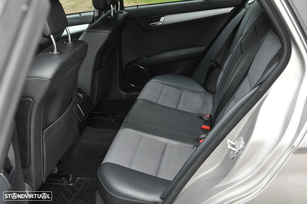 Mercedes-Benz C 220 CDi Avantgarde Aut. - 32