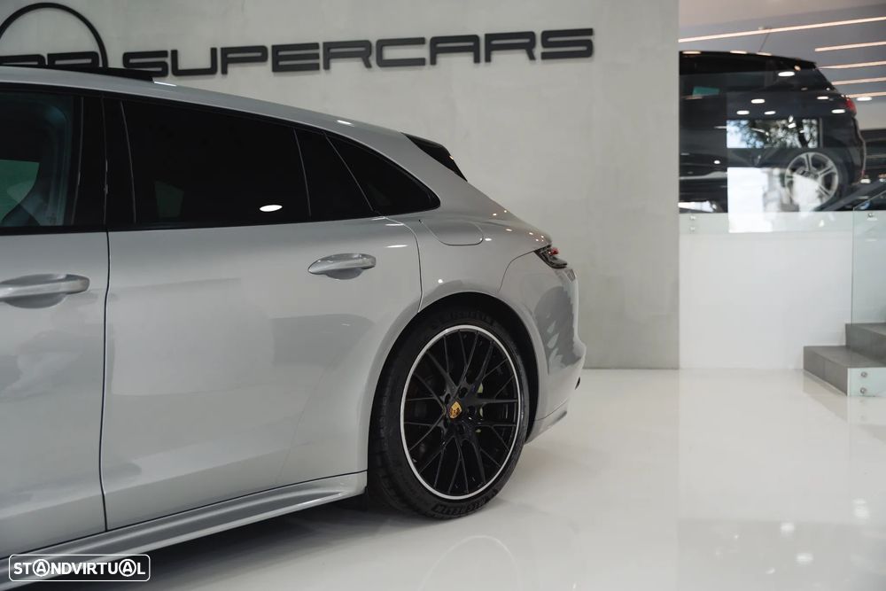 Porsche Panamera Sport Turismo 4 E-Hybrid Edition 10 Anos - 9