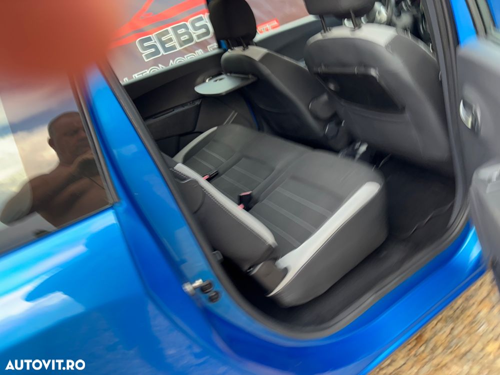 Dacia Lodgy 1.5 Blue dCi Stepway - 15