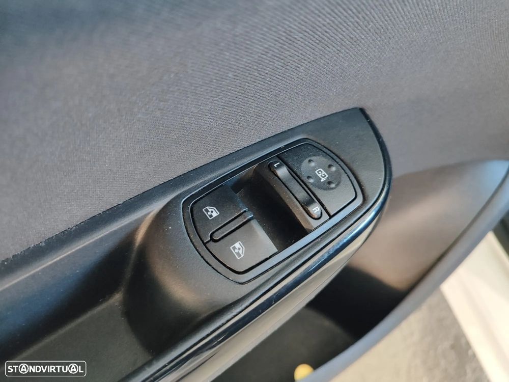 Opel Corsa 1.3 CDTi Dynamic - 10