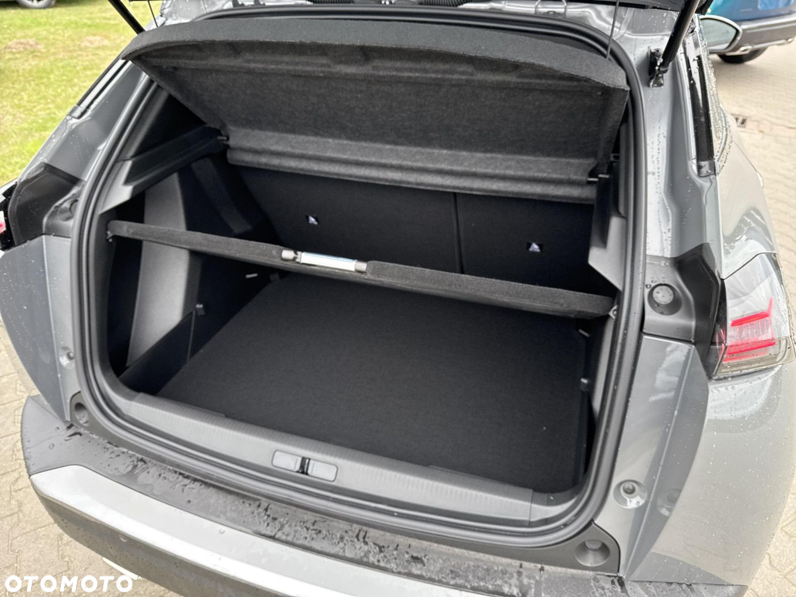 Peugeot 2008 - 13
