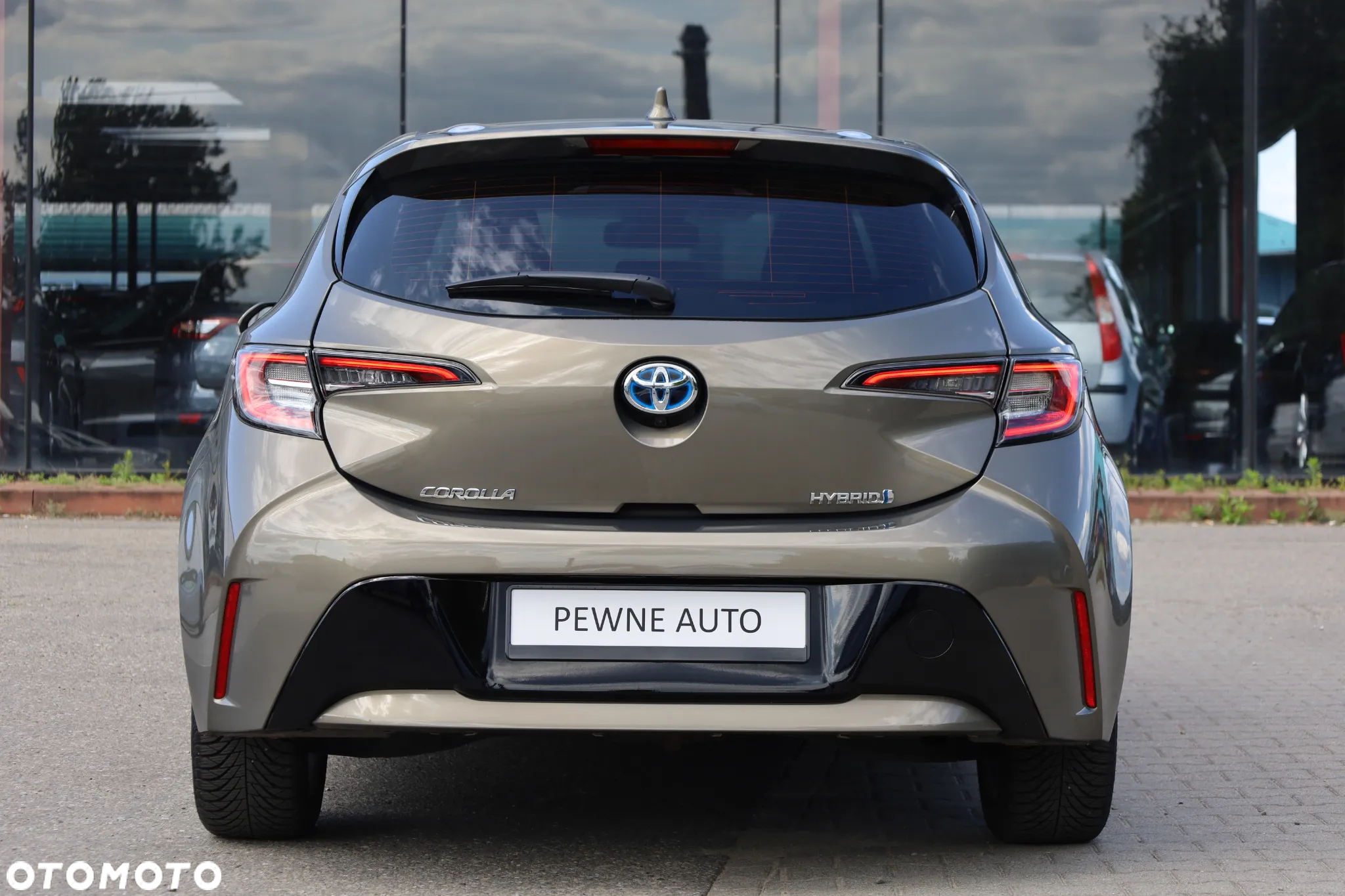 Toyota Corolla 1.8 Hybrid - 15