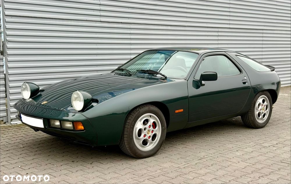 Porsche 928 - 1