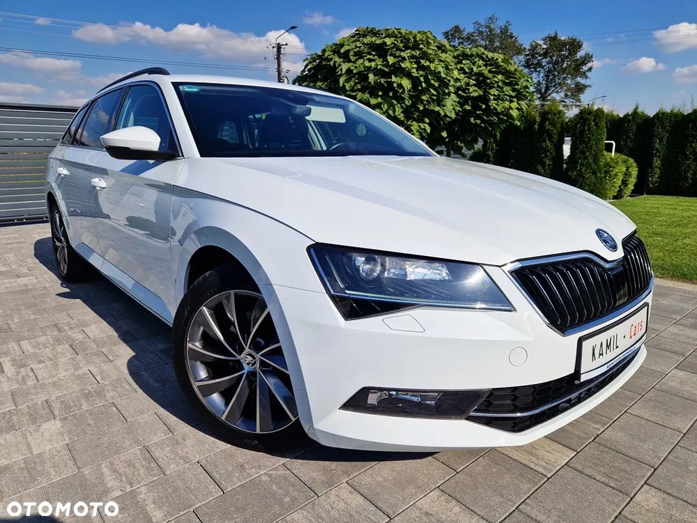 Skoda Superb Combi 2.0 TDI DSG SportLine - 13