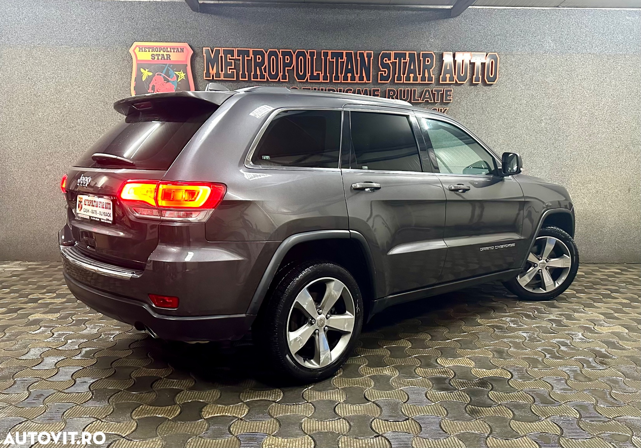 Jeep Grand Cherokee - 3