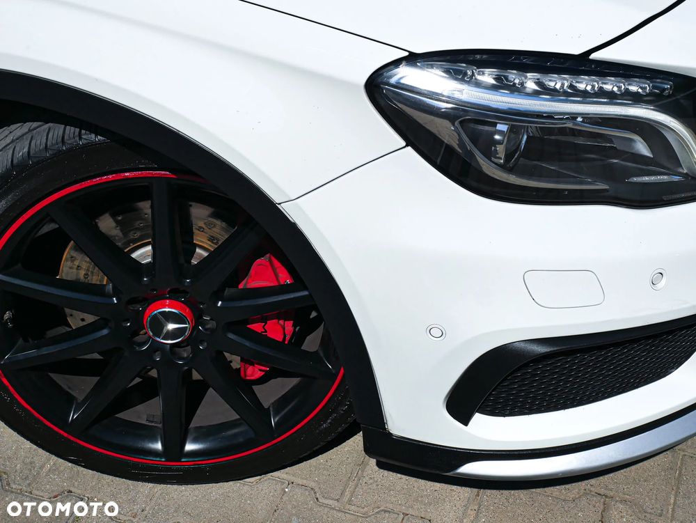 Mercedes-Benz GLA 45 AMG 4-Matic Edition 1 - 9