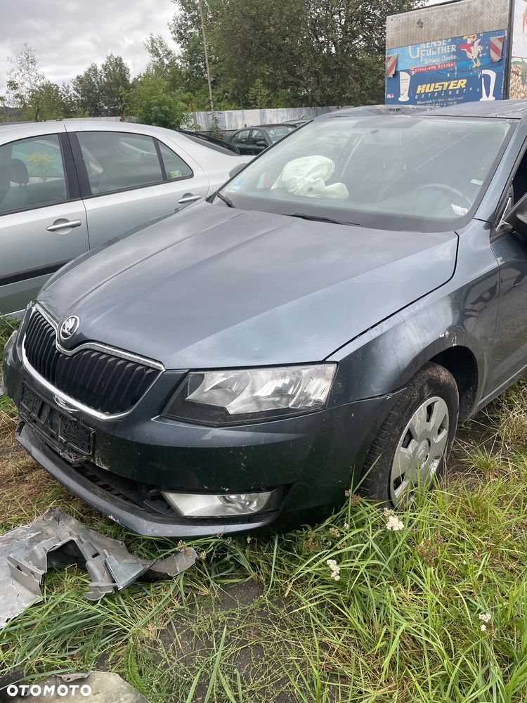 Skoda Octavia 1.6 TDI Active - 8