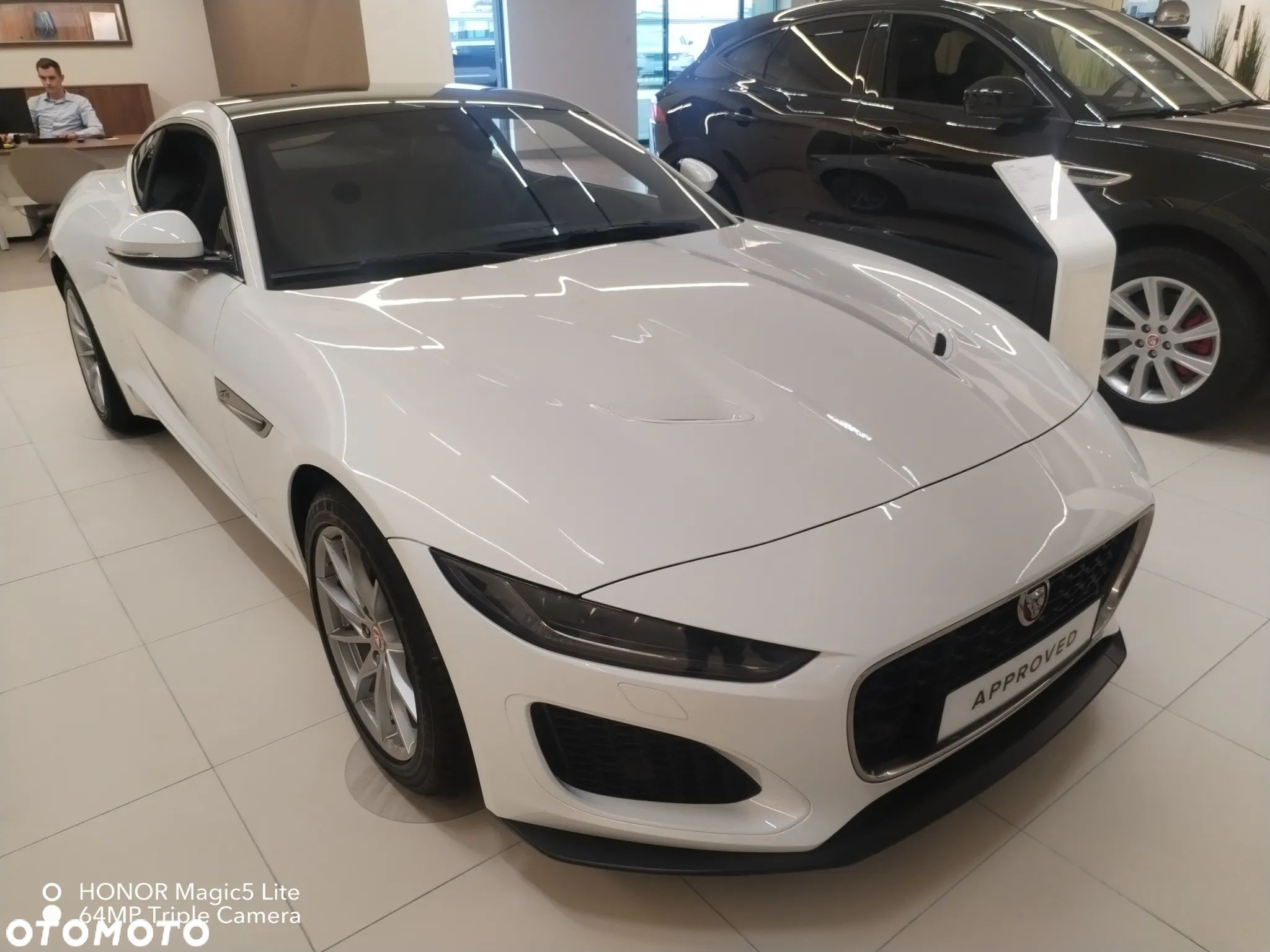 Jaguar F-Type Coupe P300 First Edition - 1