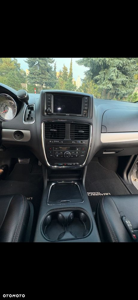 Dodge Grand Caravan 3.6 R/T - 9