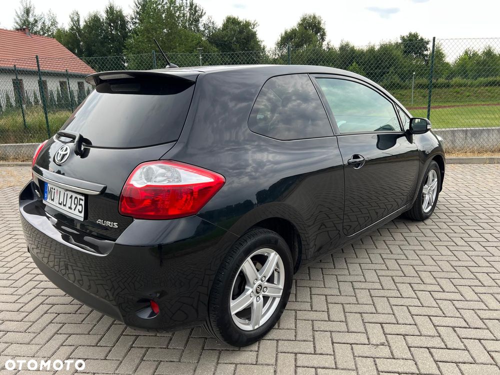 Toyota Auris 1.6 Dynamic - 3