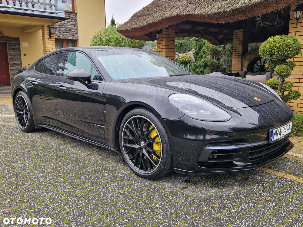 Porsche Panamera 4S - 1