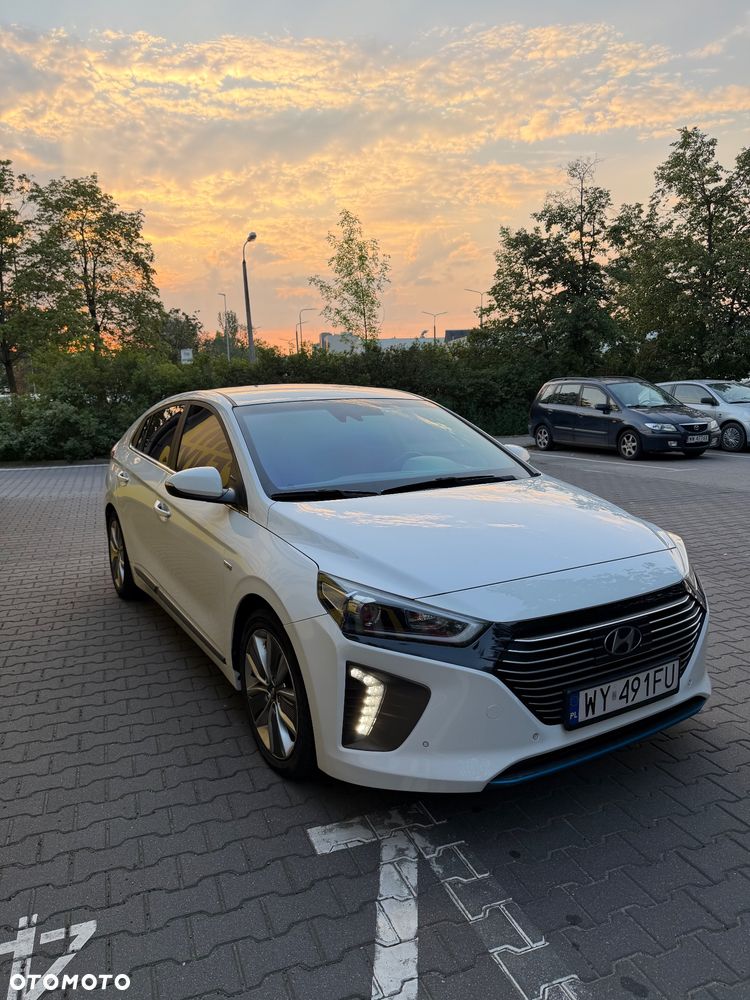 Hyundai IONIQ Hybrid Premium - 2