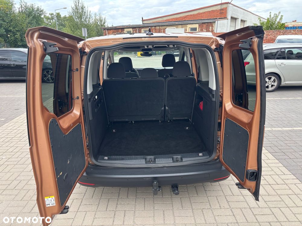 Volkswagen Caddy 2.0 TDI Comfortline - 24