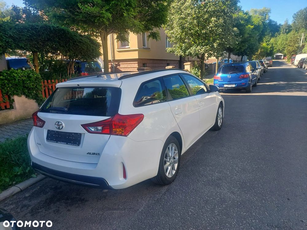 Toyota Auris 1.4 D-4D Design Edition - 7
