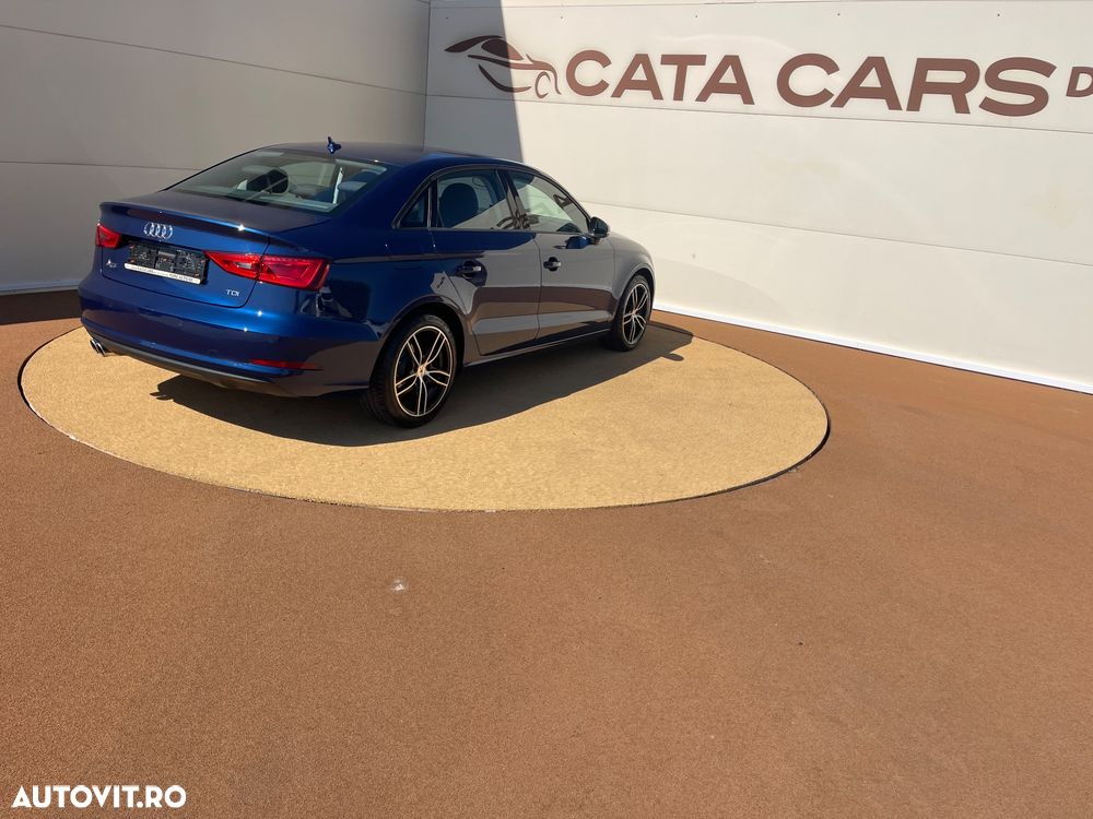 Audi A3 2.0 TDI (clean diesel) Attraction - 16