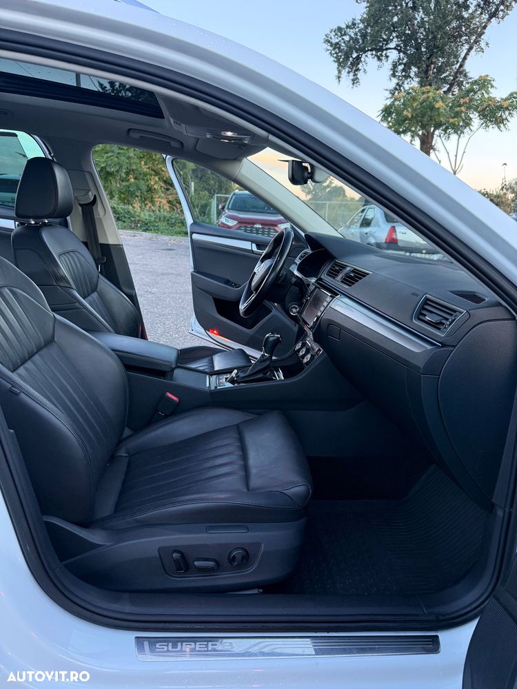 Skoda Superb 2.0 TDI 4x4 DSG Premium Edition - 25