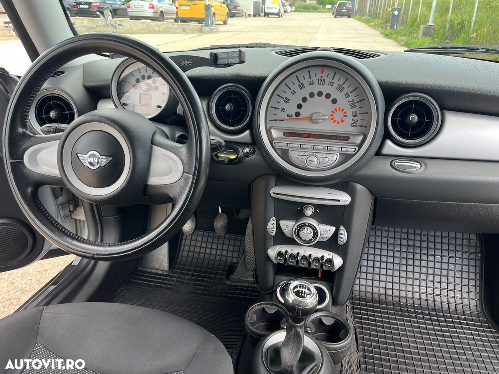 Mini Cooper Cabrio - 16