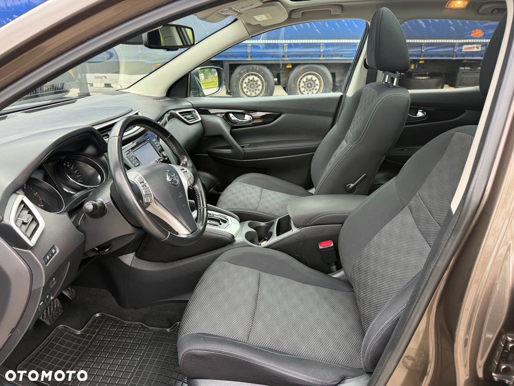 Nissan Qashqai 1.6 dCi Xtronic TEKNA+ - 20