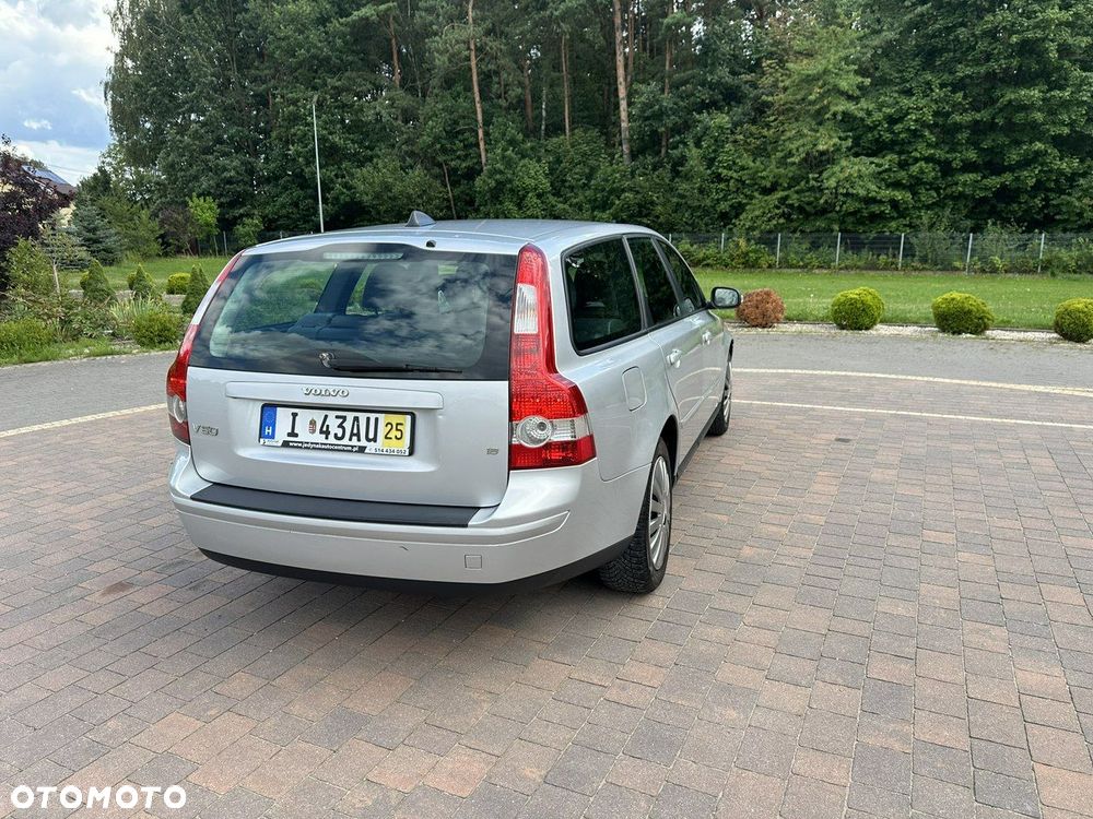 Volvo V50 - 10