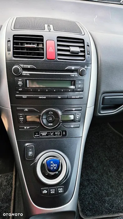 Toyota Auris 1.8 HSD Luna - 40
