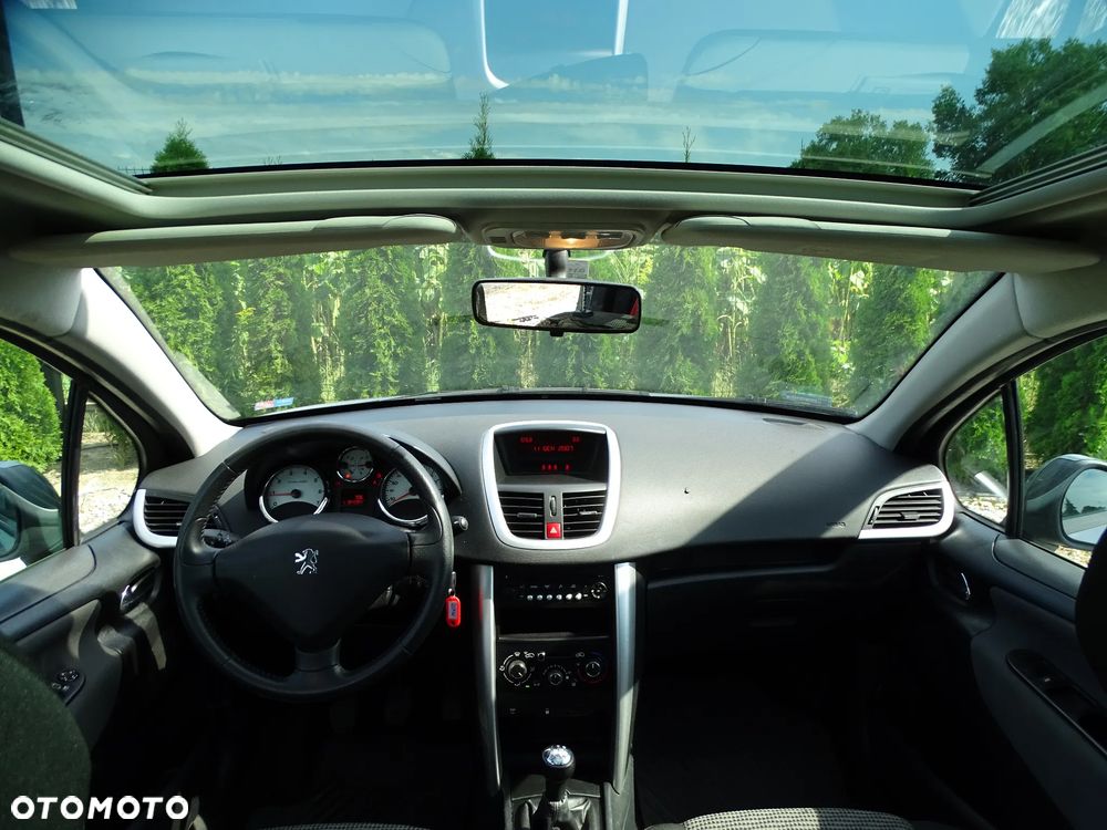 Peugeot 207 - 3