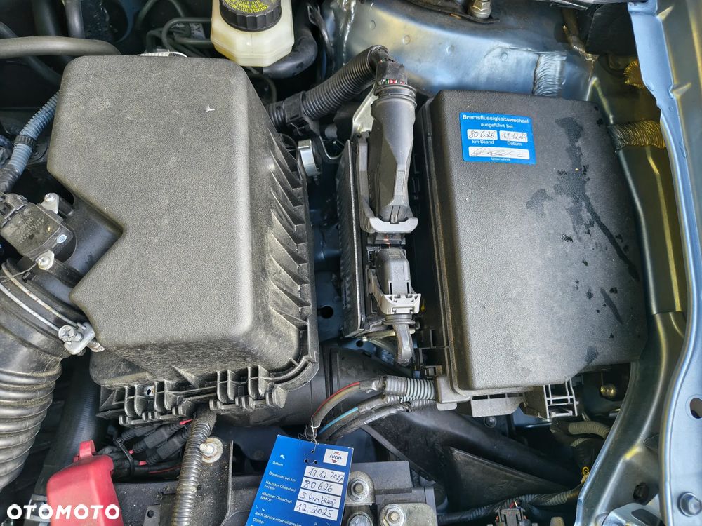 Toyota Auris 1.6 Valvematic Executive - 17