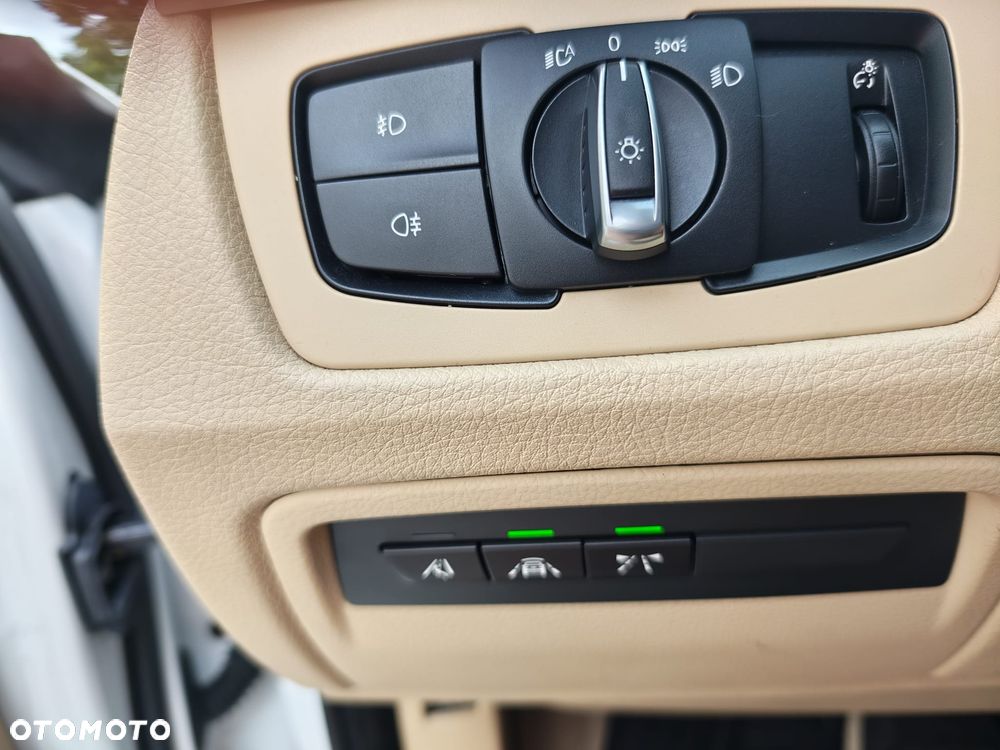 BMW Seria 4 420d xDrive - 28