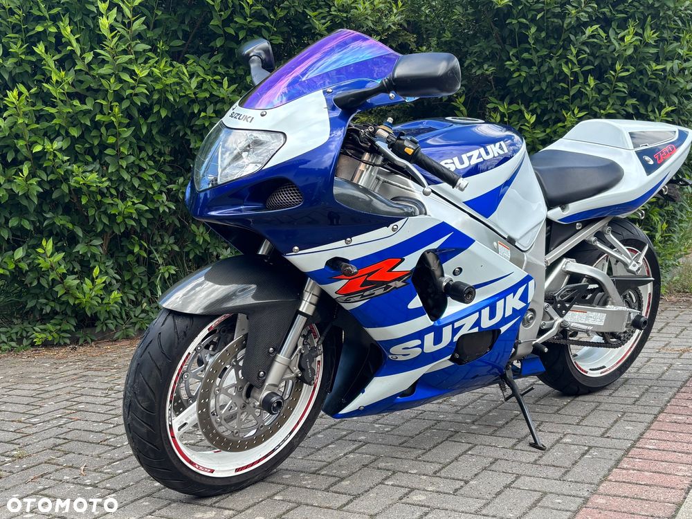 Suzuki GSX-R - 1