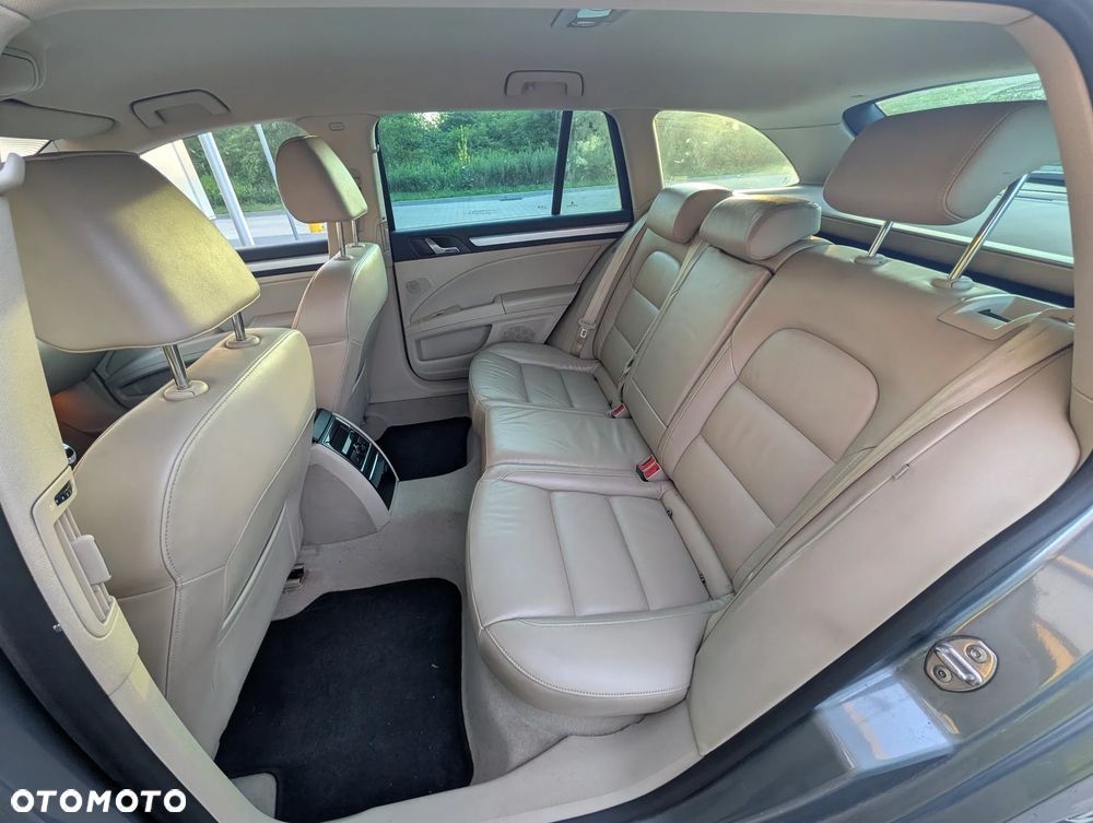 Skoda Superb 2.0 TDI Elegance - 6