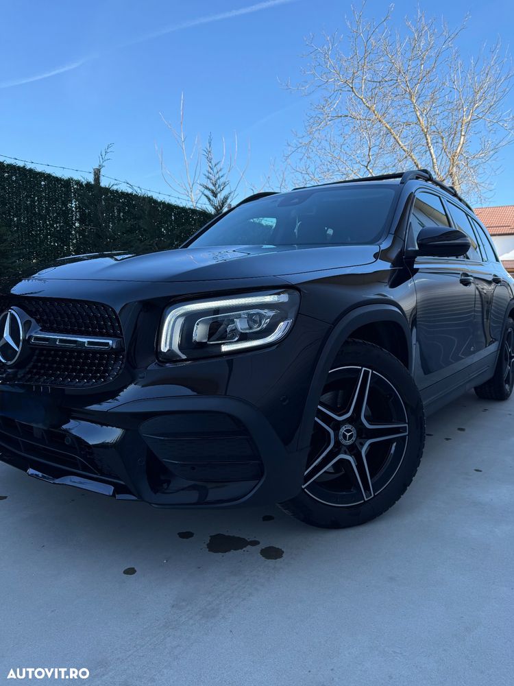Mercedes-Benz GLB - 1