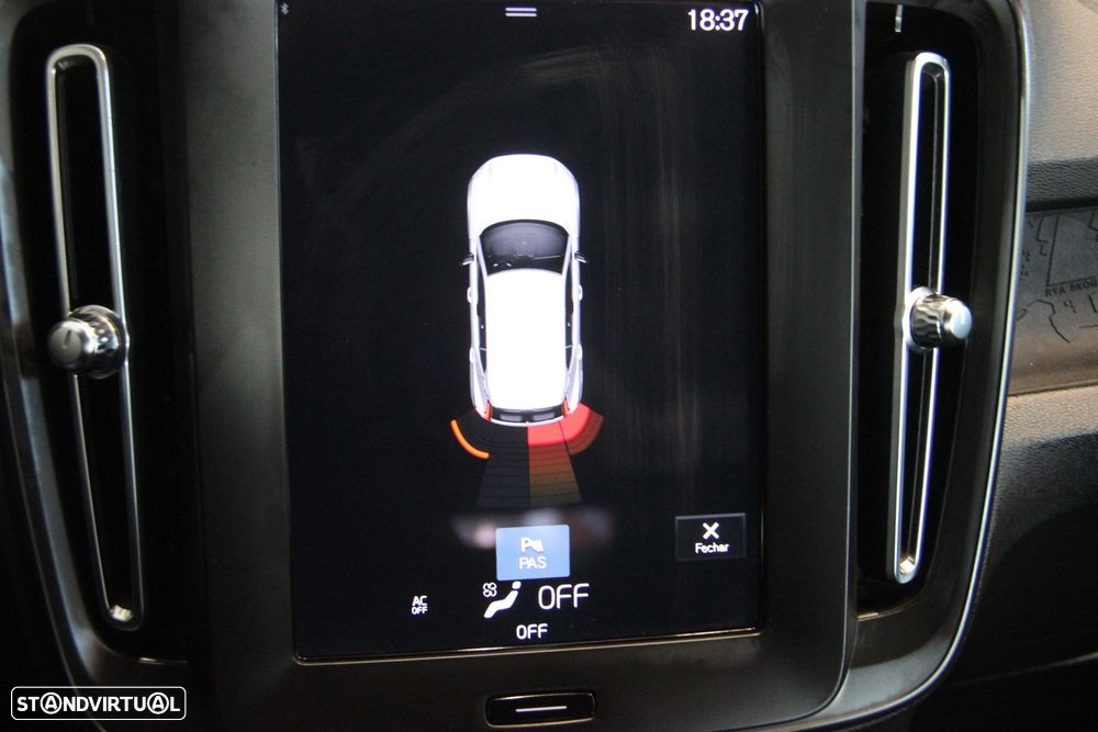 Volvo XC 40 1.5 T2 Momentum - 18