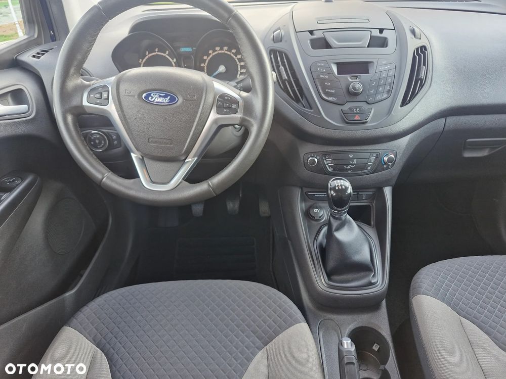 Ford Tourneo Courier 1.0 EcoBoost Ambiente - 14