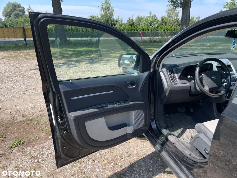 Dodge Journey 2.0 CRD DSG SXT Cool Family - 24