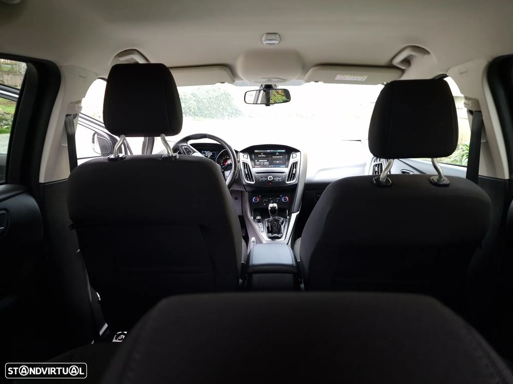 Ford Focus 1.0 SCTi Titanium - 15