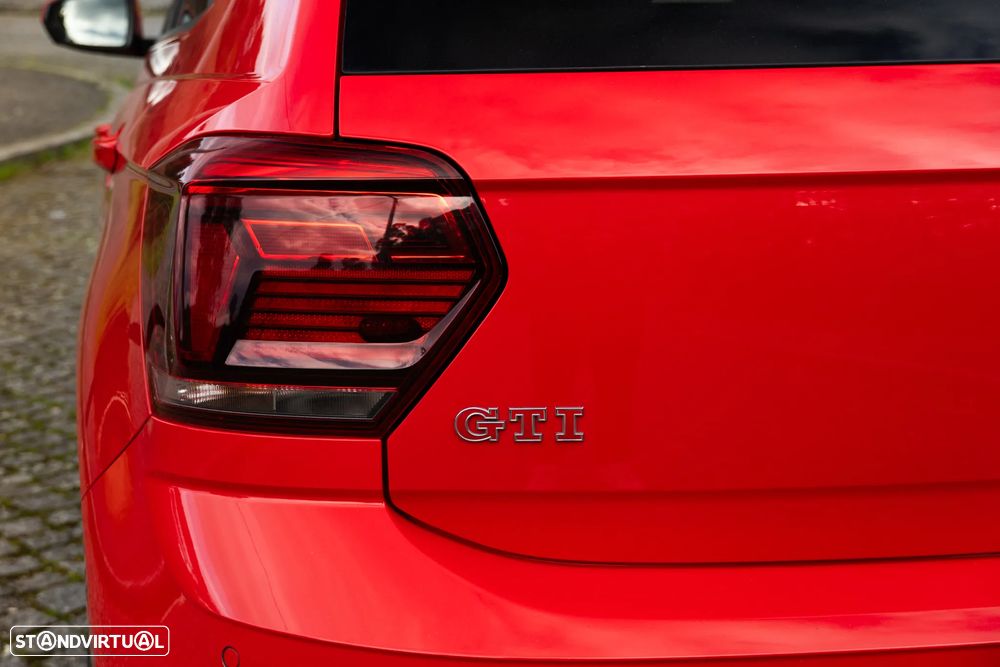 VW Polo 2.0 TSI DSG GTI - 33