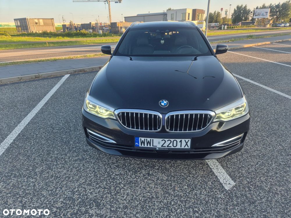 BMW Seria 5 525d Luxury Line - 3