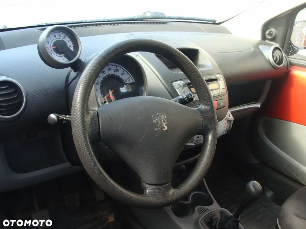 Peugeot 107 ver-1-0-active - 7