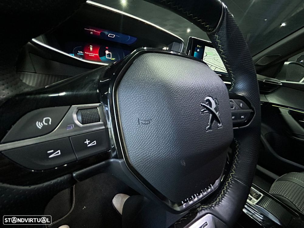 Peugeot e-2008 GT - 25