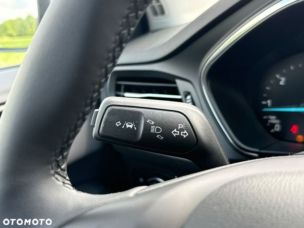 Ford Focus 1.5 EcoBlue Start-Stopp-System TITANIUM EDITION - 36