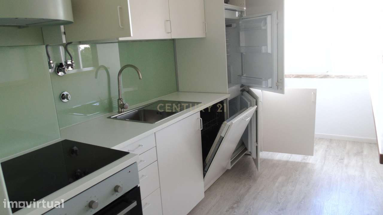 Apartamento T2 em Oeiras com Varanda - Grande imagem: 3/42
