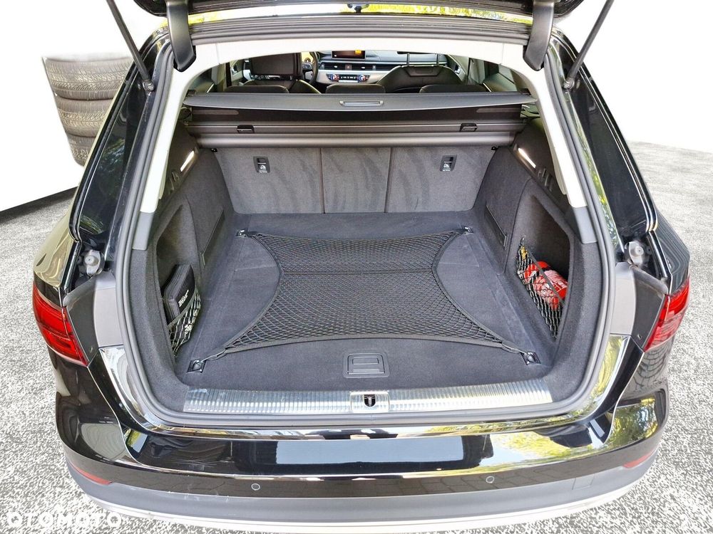 Audi A4 Allroad - 32