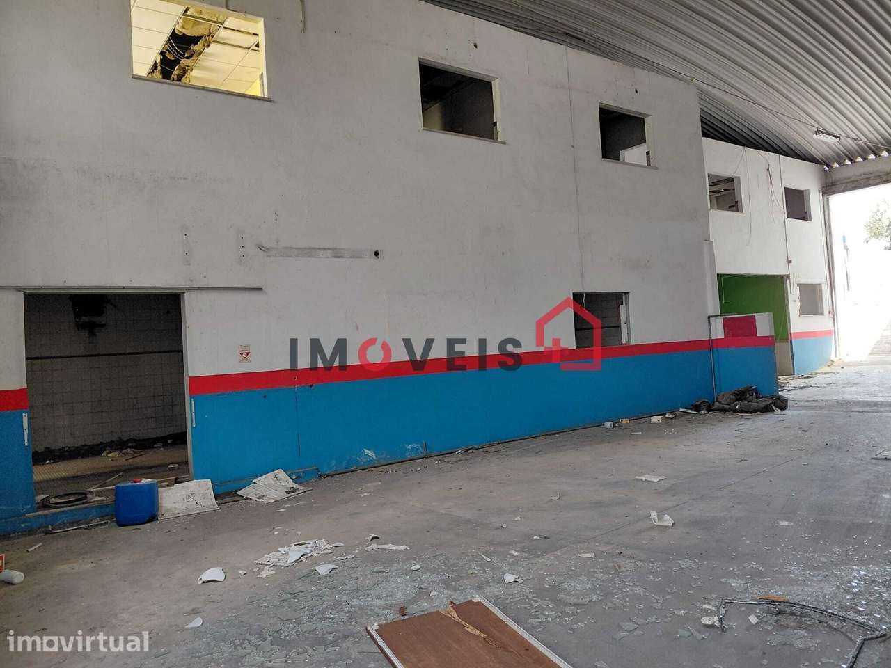 Armazém para reconstrução em zona calma!!! - Grande imagem: 3/9