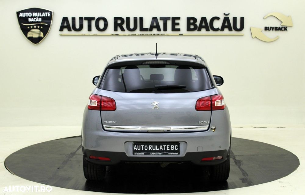 Peugeot 4008 - 11