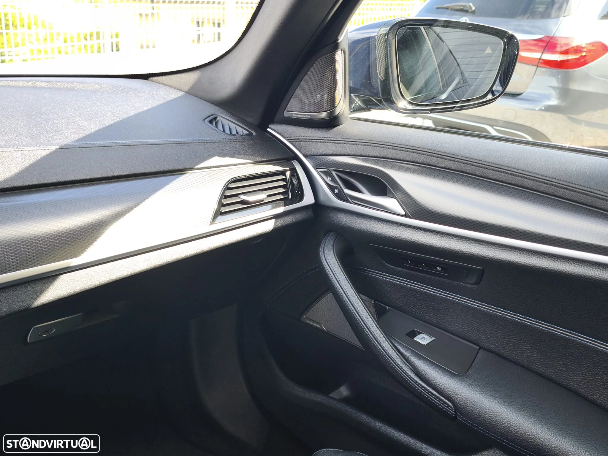 BMW 545 e xDrive Pack M - 17