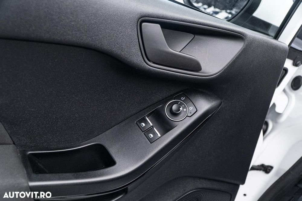 Ford Fiesta 1.1 Trend - 27