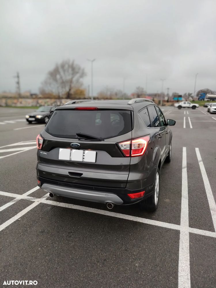 Ford Kuga 2.0 TDCi 4x4 Aut. Titanium - 8