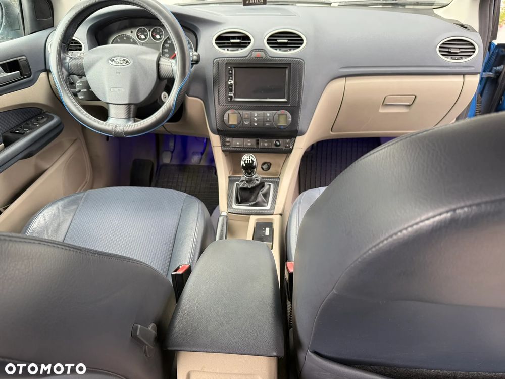 Ford Focus - 10