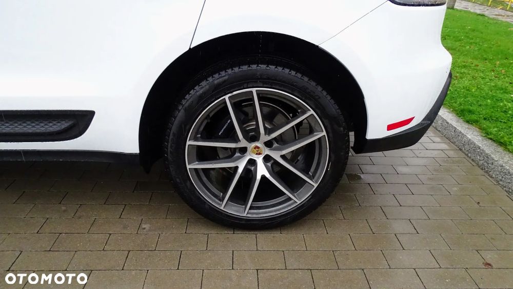 Porsche Macan - 33