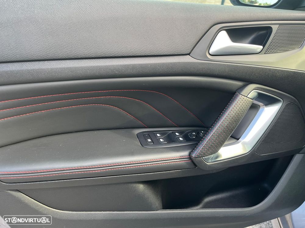 Peugeot 308 SW BlueHDi 130 EAT8 Stop & Start GT Pack - 39
