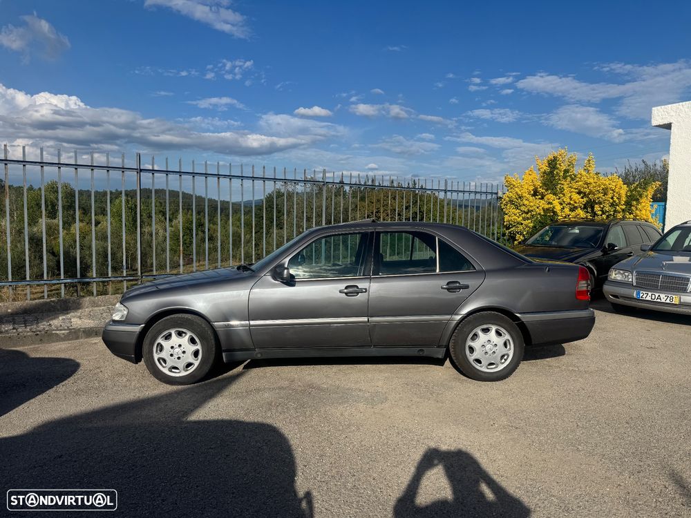 Mercedes-Benz C 220 D Elegance - 26